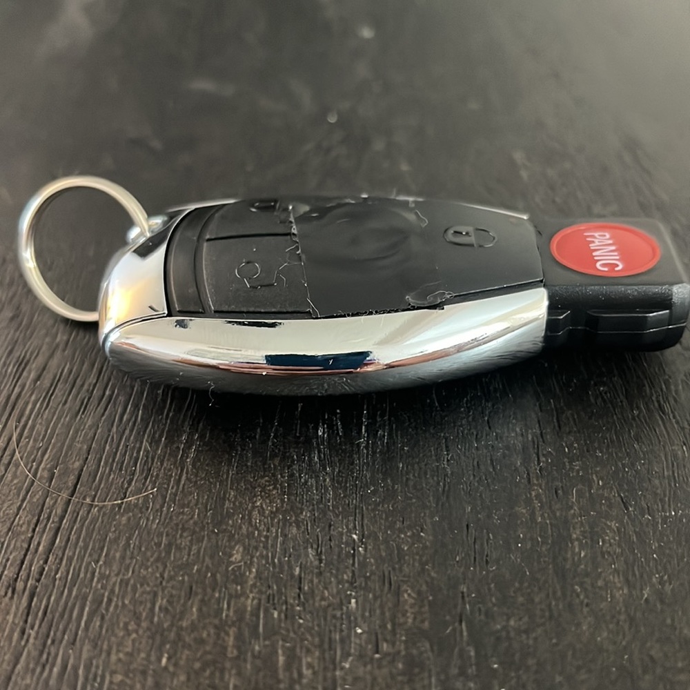 Mercedes Benz Key - Picture 2 of 3